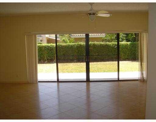 660 Enfield Street, Unit 660A Boca Raton, FL 33487 - Photo 3 of 6 Additional Photo