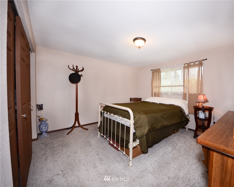 9011 178th Way Southwest Rochester, WA 98579 - Photo 11 of 17