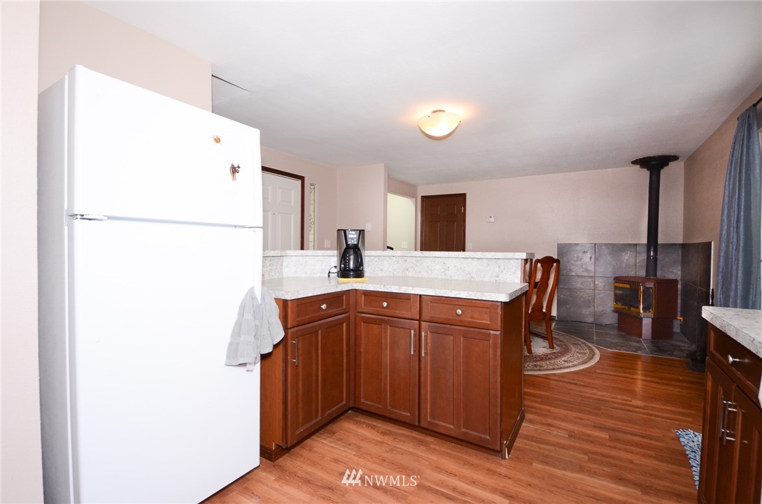 9011 178th Way Southwest Rochester, WA 98579 - Photo 5 of 17