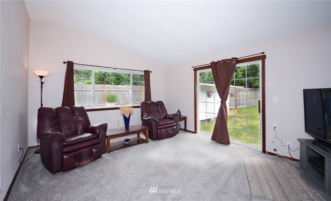 9011 178th Way Southwest Rochester, WA 98579 - Photo 6 of 17