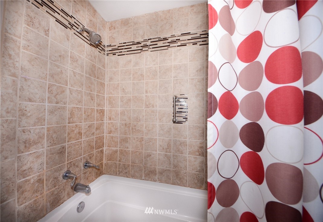 9011 178th Way Southwest Rochester, WA 98579 - Photo 10 of 17