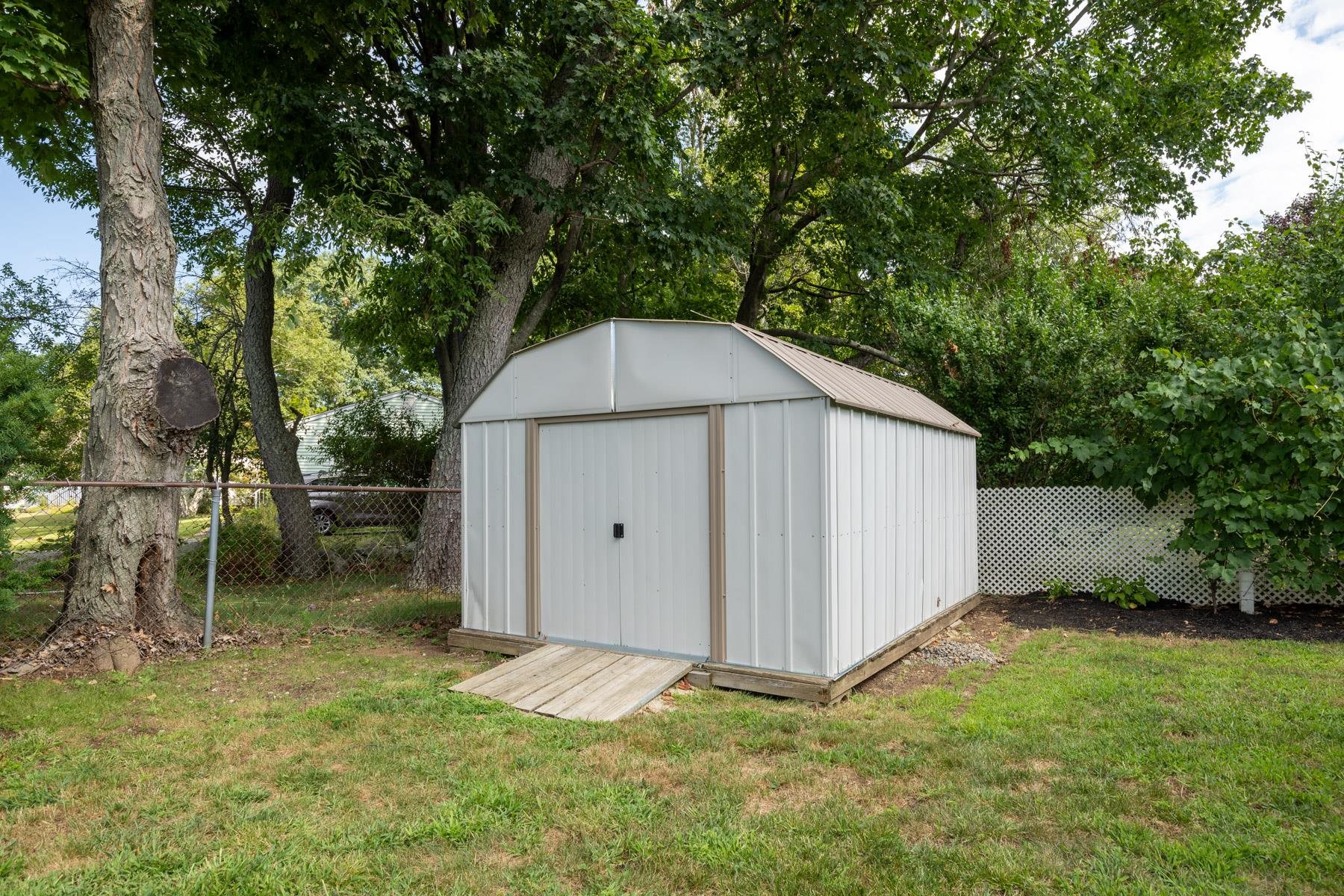 14 Wallis Road Portsmouth, NH 03801 - Photo 40 of 41 Gallery Image 40