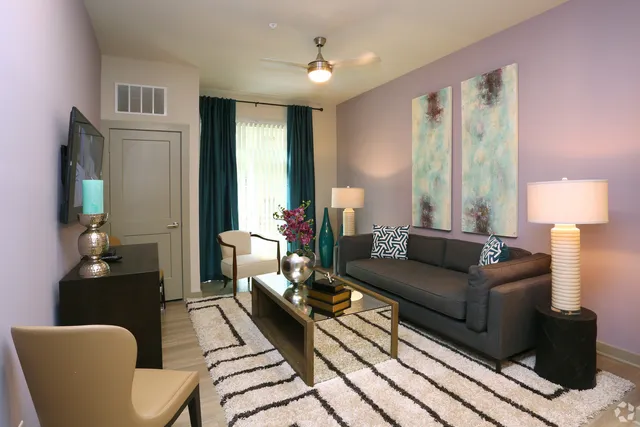 $2,021 | 680 East Algonquin Road, Unit 1406, Schaumburg, IL 60173