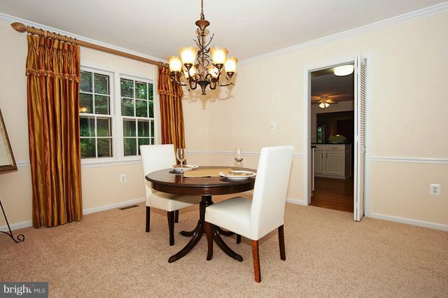 1810 Batten Hollow Road Vienna, VA 22182 - Photo 6 of 30 Dining Room