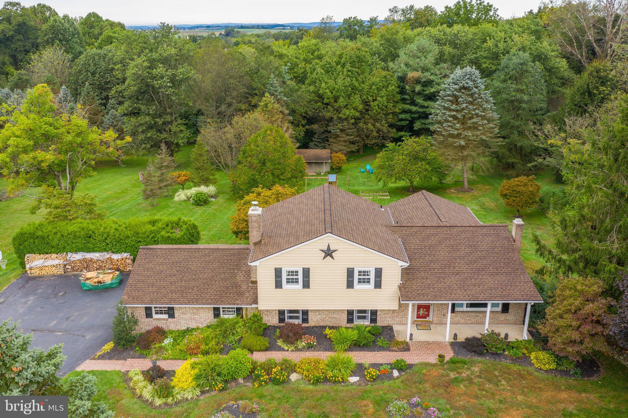 810 North Church Road Reading, PA 19608 - Photo 5 of 34