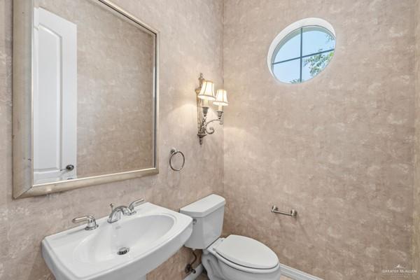 301 Bales Road, Unit 4 McAllen, TX 78503 - Photo 22 of 35 Gallery Image 22