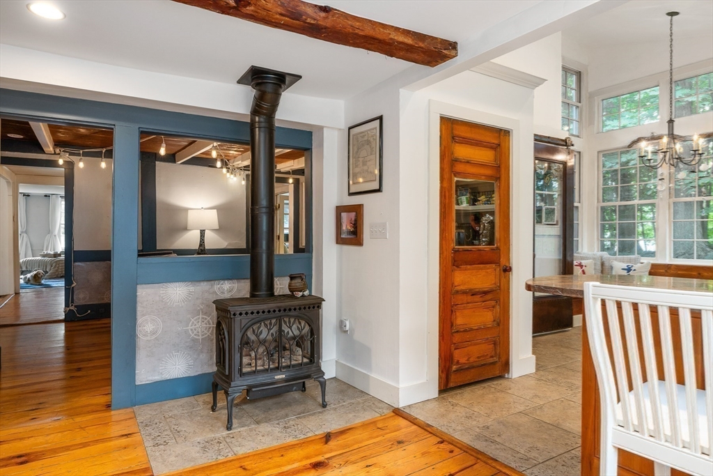 356 Main Street Amesbury, MA 01913 - Photo 15 of 41 a view of a livingroom with furniture