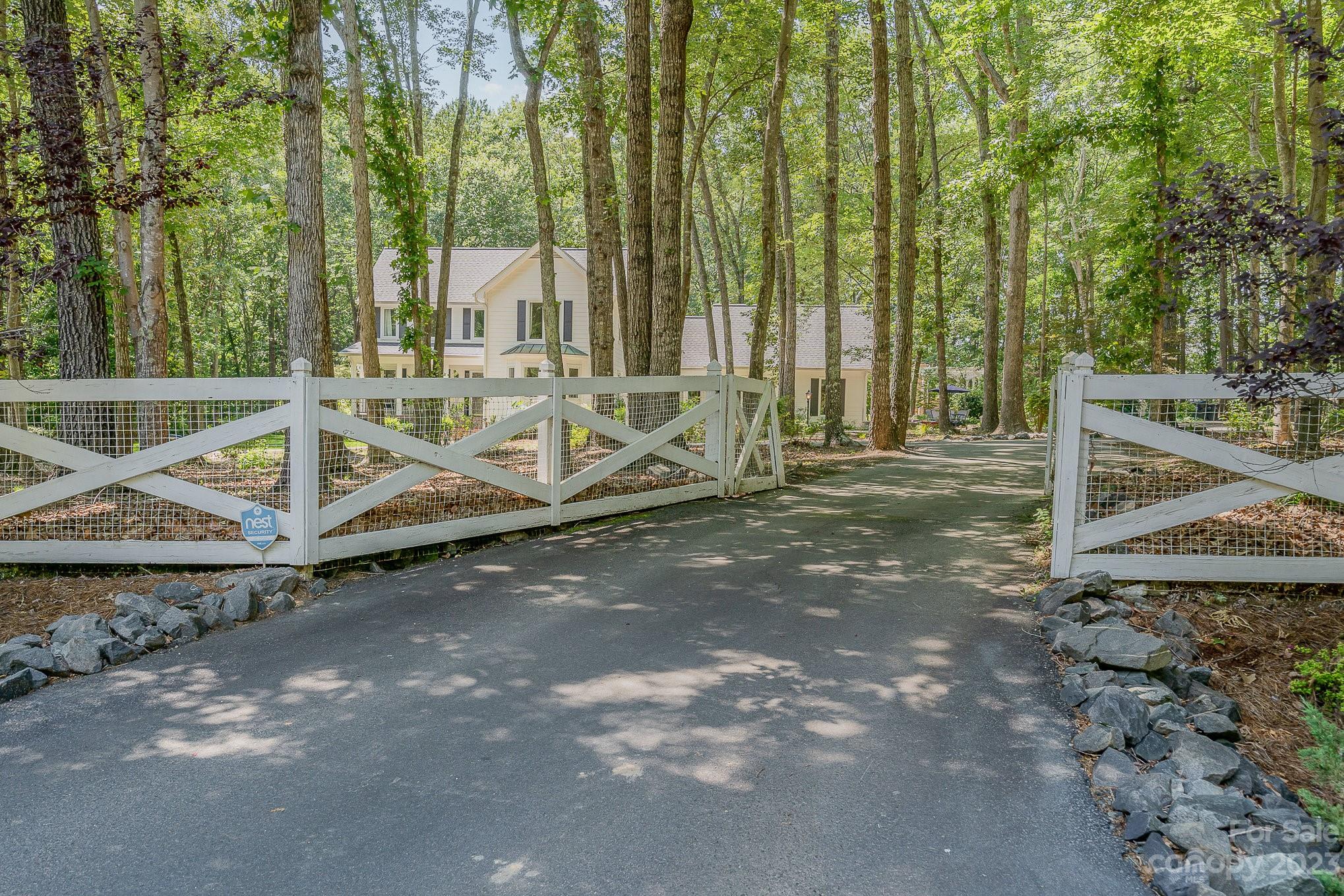 6909 Tree Hill Road Matthews, NC 28104 - Photo 2 of 42 Gallery Image 2
