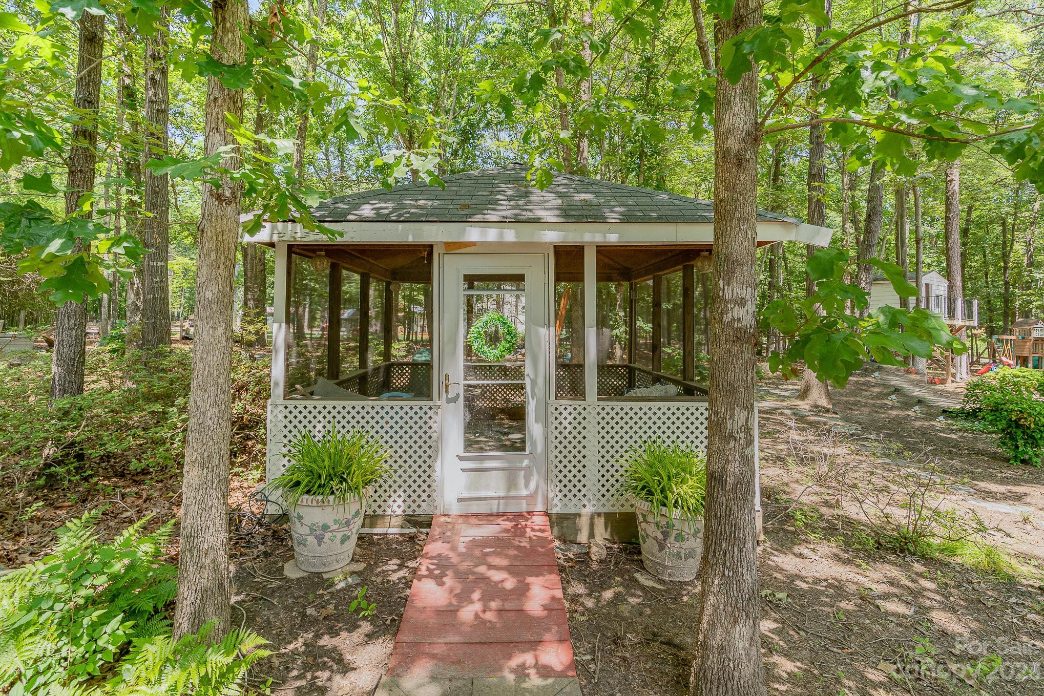 6909 Tree Hill Road Matthews, NC 28104 - Photo 10 of 42 Gallery Image 10