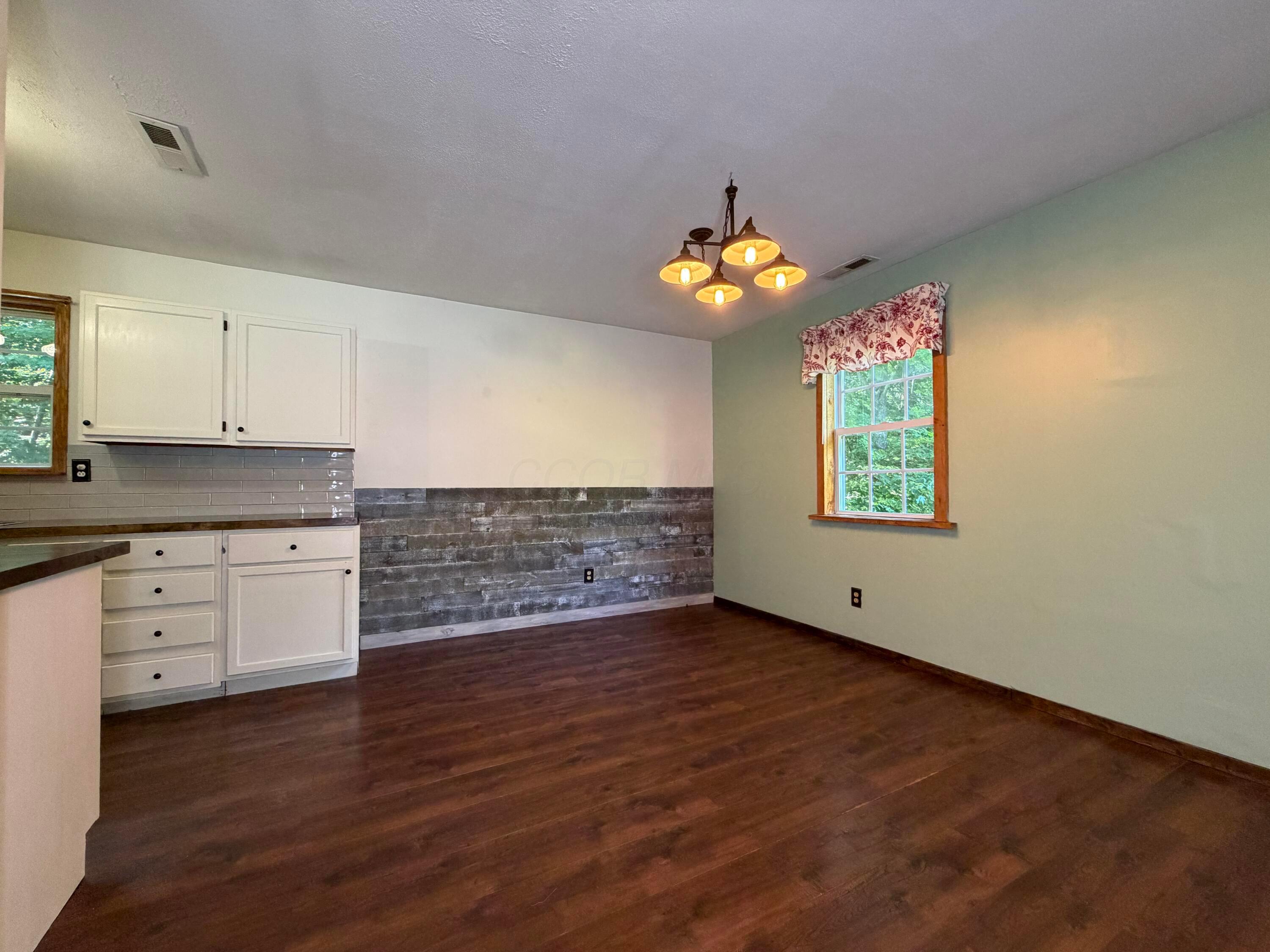 5524 Borah Hill Road Lancaster, OH 43130 - Photo 5 of 53 IMG_0952