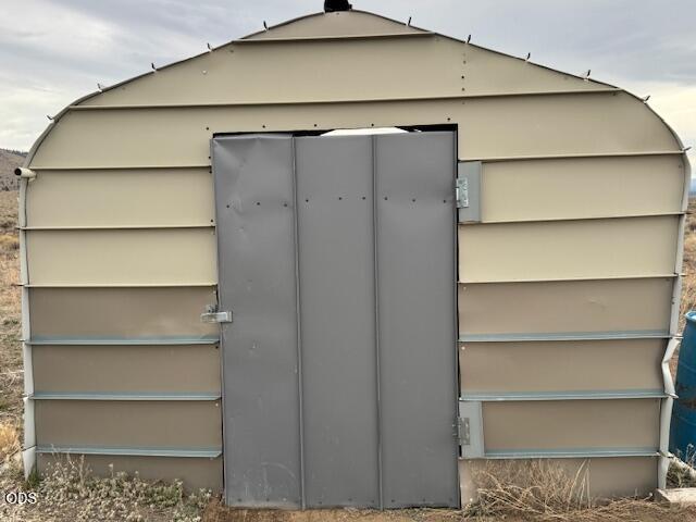 27737 Ford Road Bend, OR 97701 - Photo 12 of 33