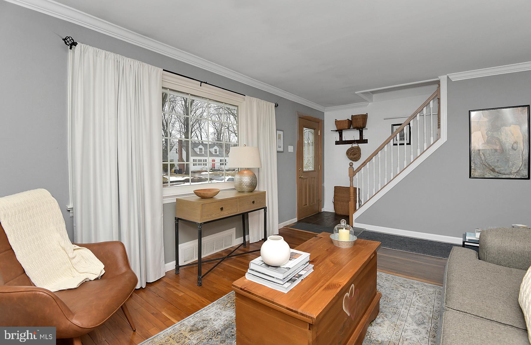 56 Ridgewood Avenue Ewing, NJ 08618 - Photo 5 of 28 a living room with furniture and a window