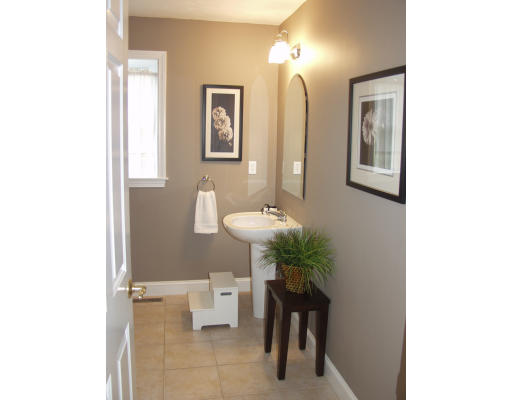23 Surrey Road Littleton, MA 01460 - Photo 9 of 18 Gallery Image 9