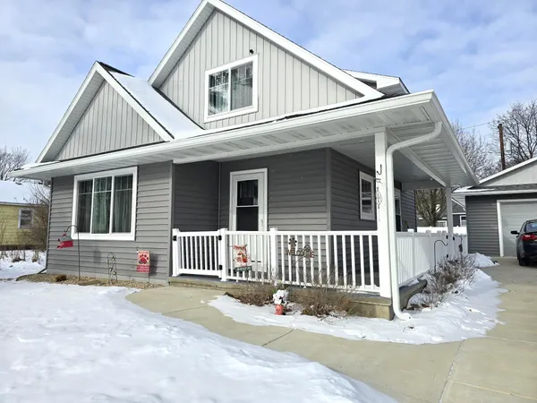 $322,500 | 2135 Shopiere Road, Beloit, WI 53511