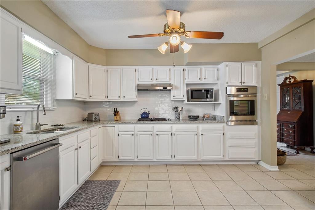 113 Coventry Court River Ridge, LA 70123 - Photo 7 of 19
