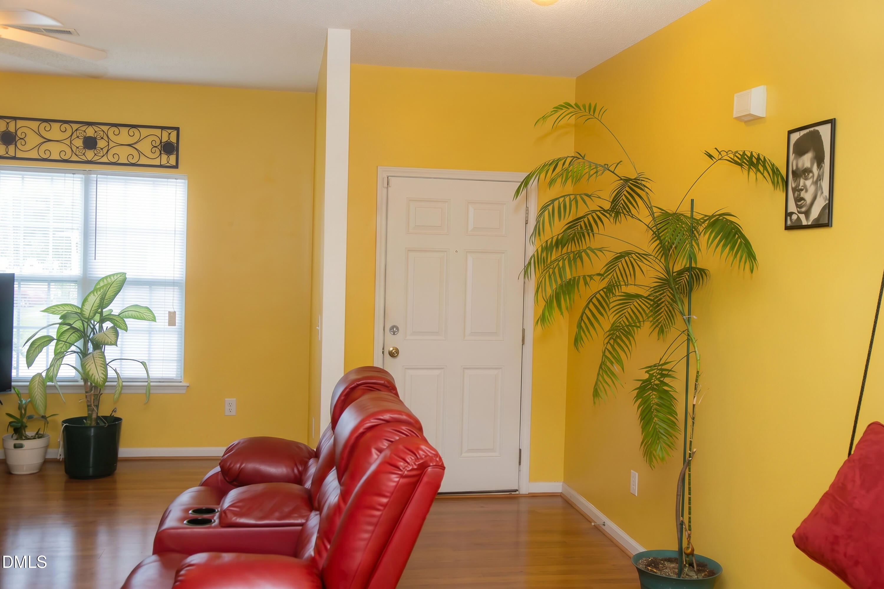 5406 Cowan Lane Raleigh, NC 27610 - Photo 7 of 15 Raleigh-6-topaz-denoise (1)