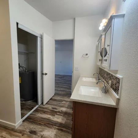 $2,500 | 21533 West Laura Street, Wittmann, AZ 85361