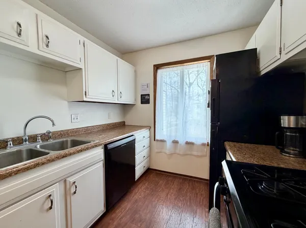$141,444 | 10750 Rockford Road, Unit 313, Plymouth, MN 55442
