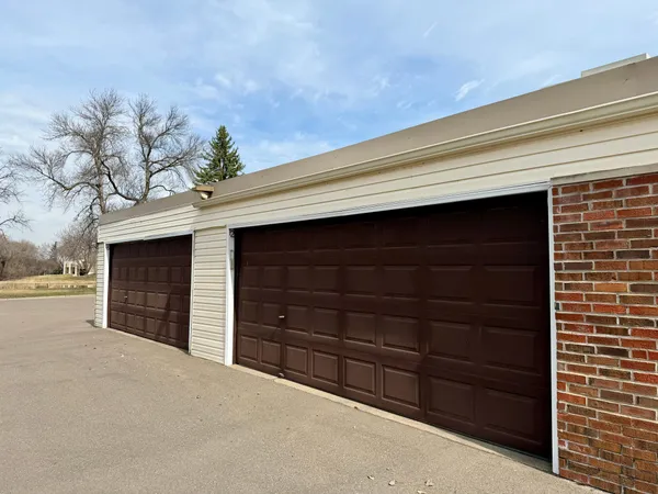 $141,444 | 10750 Rockford Road, Unit 313, Plymouth, MN 55442