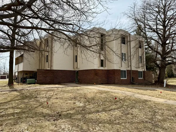 $141,444 | 10750 Rockford Road, Unit 313, Plymouth, MN 55442