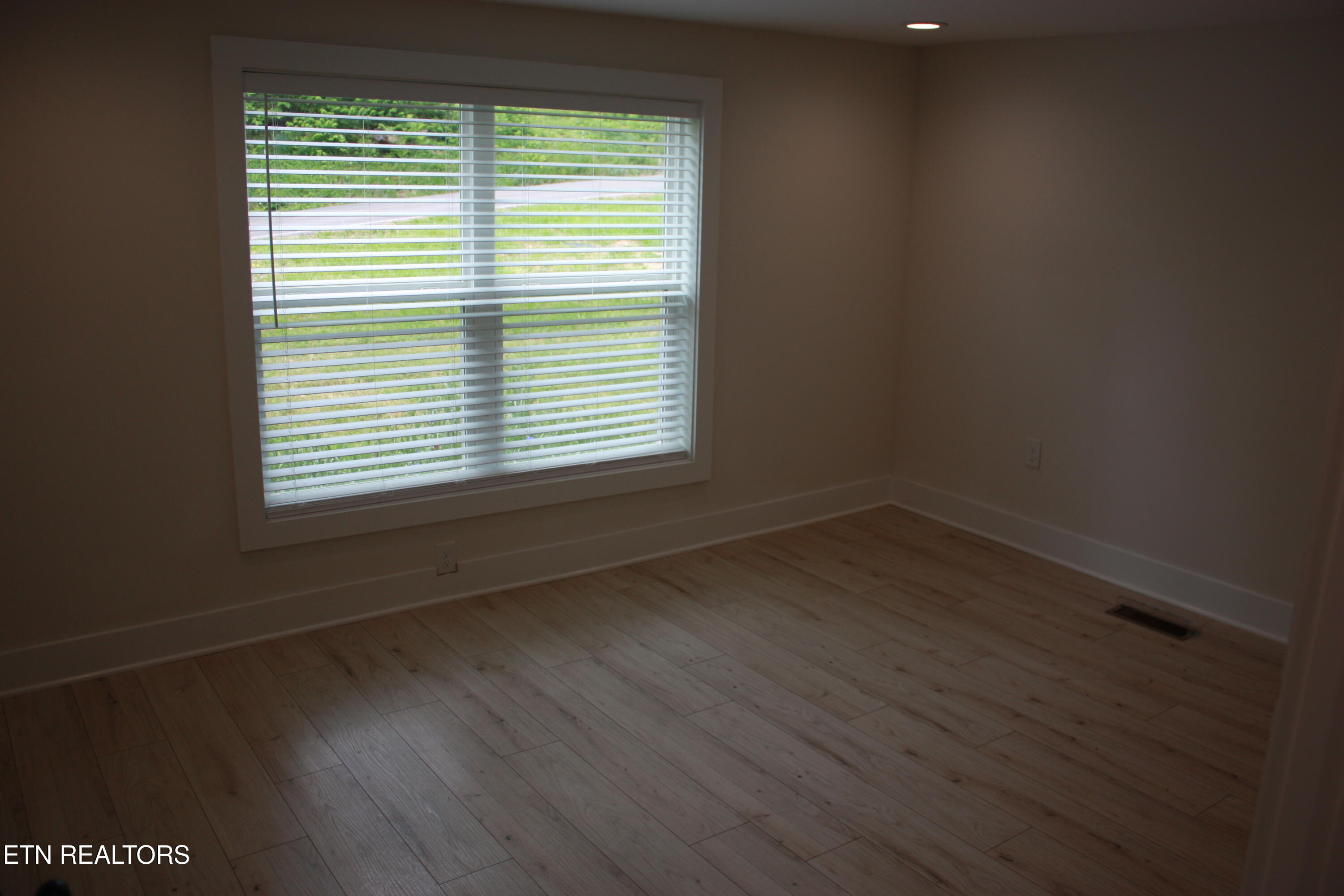 8266 Brickyard Road Powell, TN 37849 - Photo 17 of 39 IMG_2895