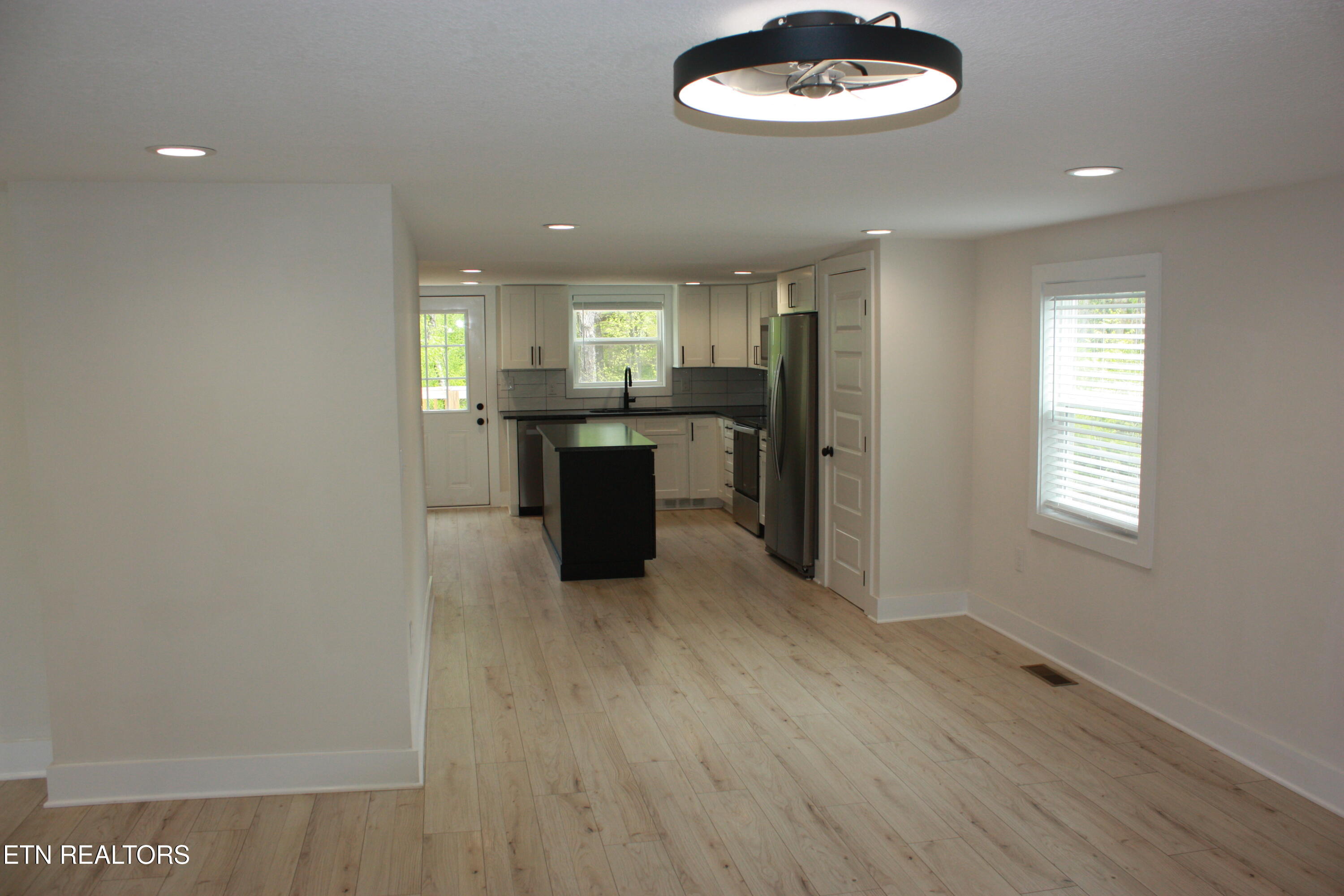8266 Brickyard Road Powell, TN 37849 - Photo 7 of 39 IMG_2886