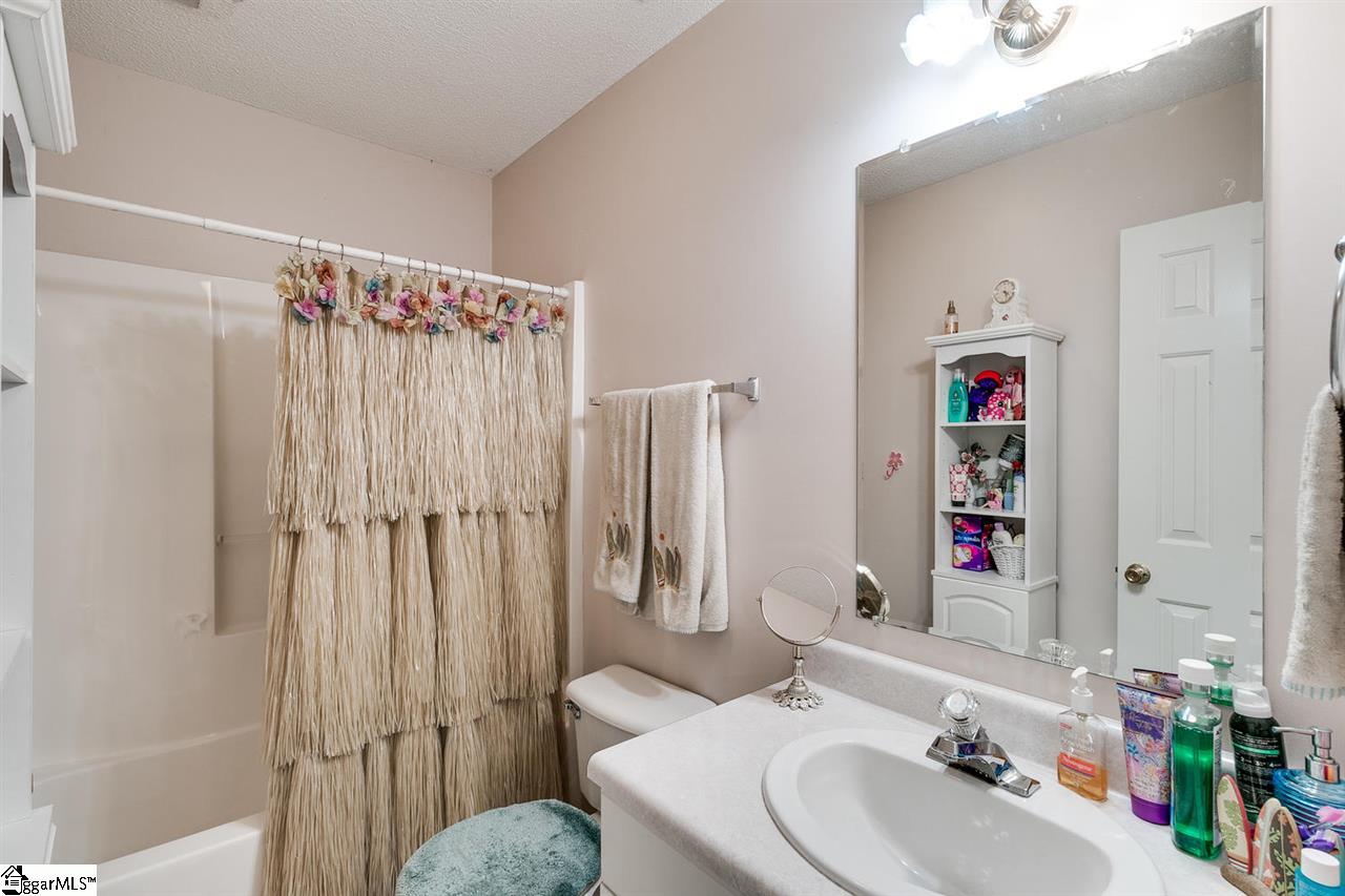 110 Springhouse Way Greenville, SC 29607 - Photo 14 of 29