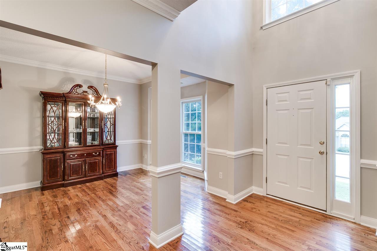 110 Springhouse Way Greenville, SC 29607 - Photo 3 of 29