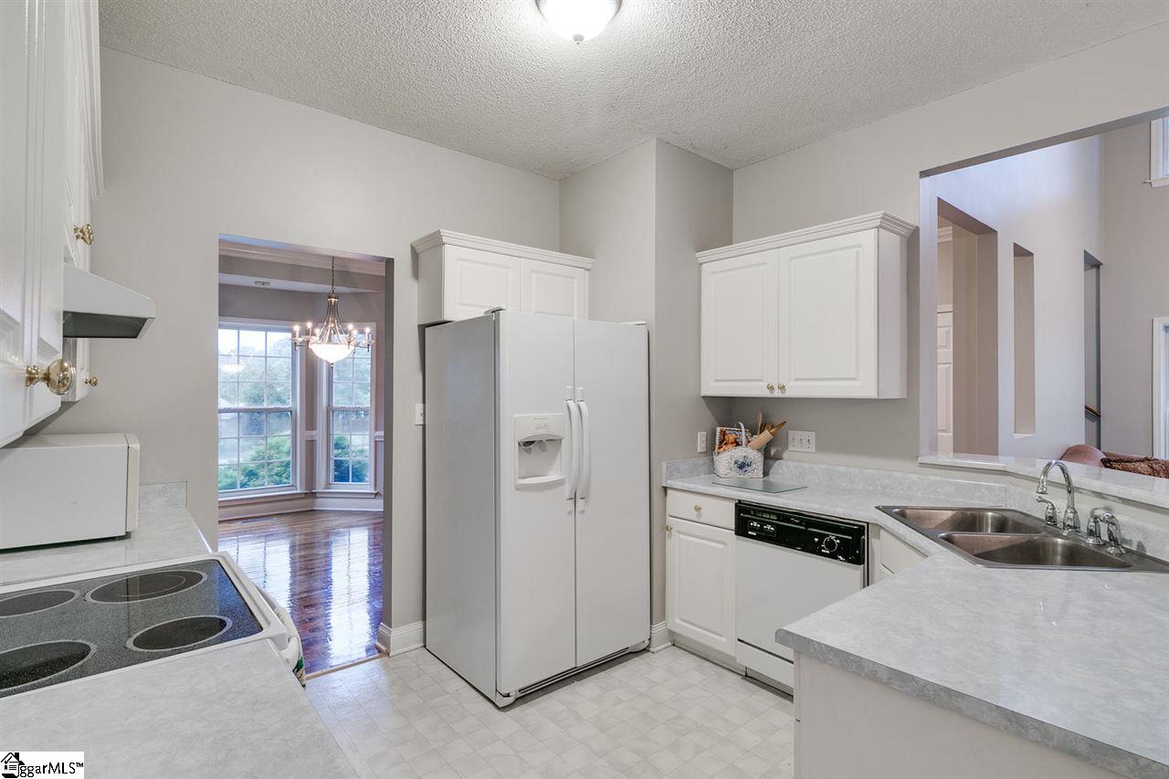 110 Springhouse Way Greenville, SC 29607 - Photo 10 of 29