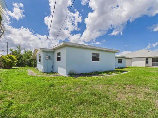 $289,000 | 420 Greenwich Avenue Northwest, Port Charlotte, FL 33952