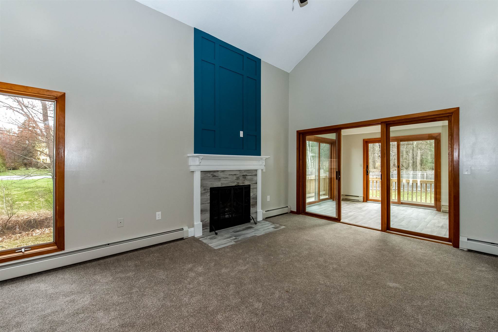 265 Eastern Avenue Rochester, NH 03867 - Photo 5 of 32