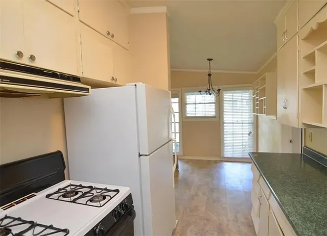 $2,495 | 5111 Woodrow Avenue, Austin, TX 78756