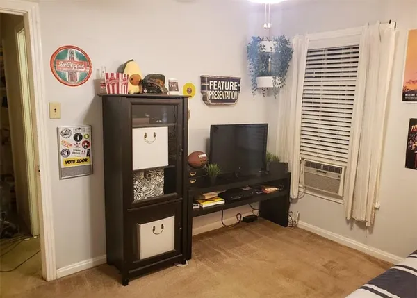 $2,295 | 5111 Woodrow Avenue, Austin, TX 78756