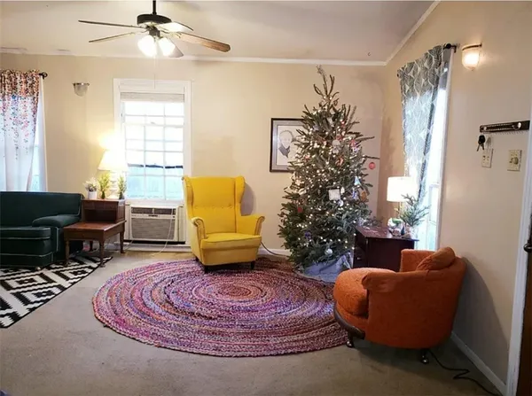 $2,295 | 5111 Woodrow Avenue, Austin, TX 78756