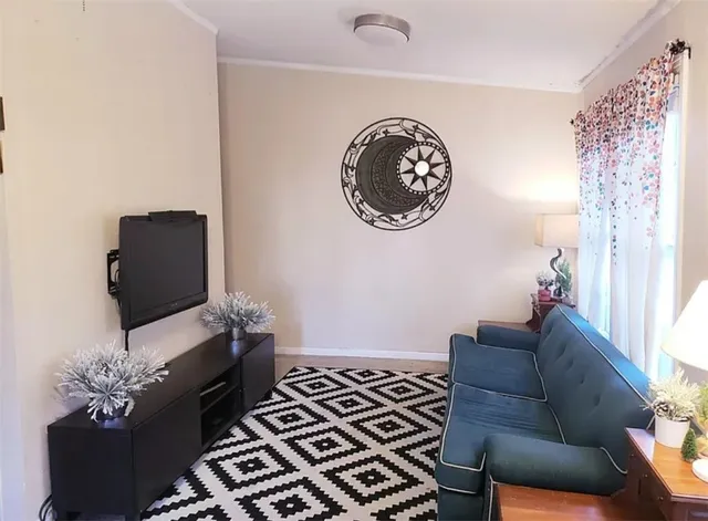 $2,495 | 5111 Woodrow Avenue, Austin, TX 78756