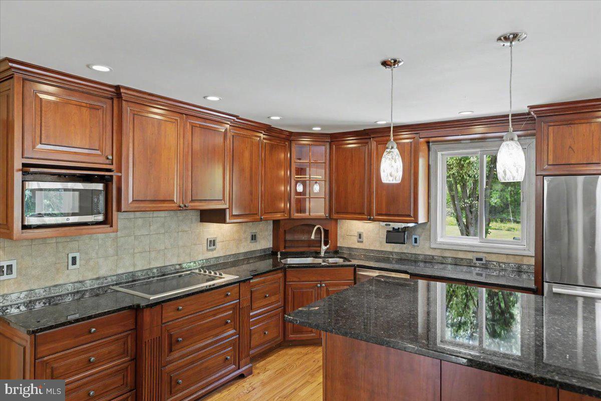 12 Upper Creek Road Stockton, NJ 08559 - Photo 18 of 37 Kitchen