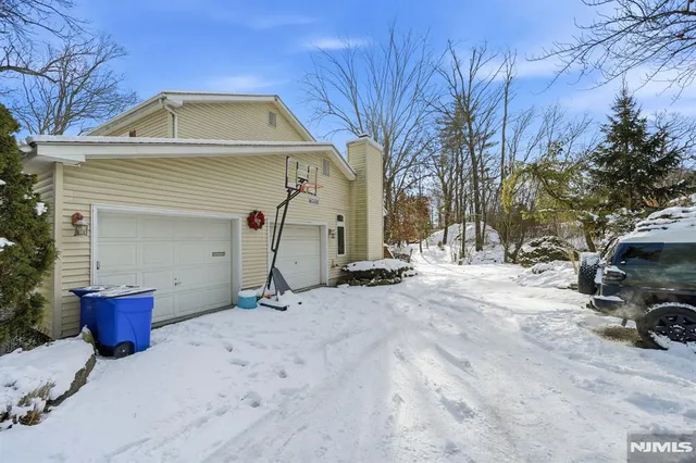 $4,200 | 27 Saddle River Road, Woodcliff Lake, NJ 07677