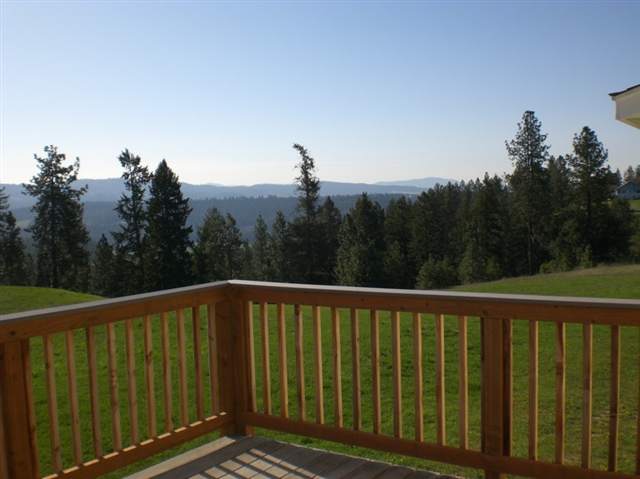 16816 North Sands Road Mead, WA 99021 - Photo 2 of 9