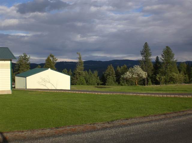 16816 North Sands Road Mead, WA 99021 - Photo 8 of 9
