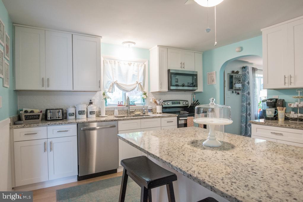 711 East Millport Road Lititz, PA 17543 - Photo 11 of 38