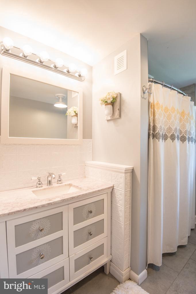 711 East Millport Road Lititz, PA 17543 - Photo 27 of 38
