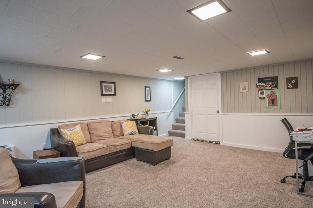 711 East Millport Road Lititz, PA 17543 - Photo 30 of 38