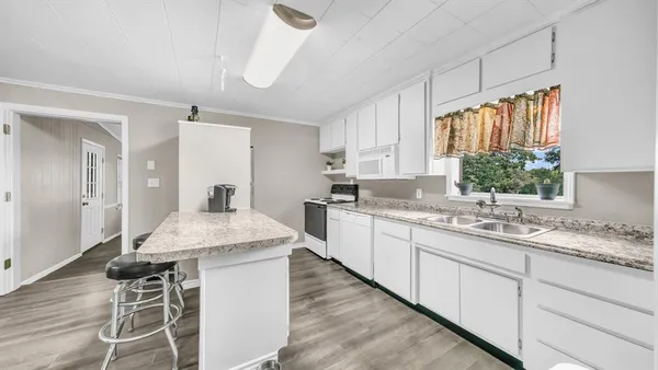 $544,995 | 20531 Farm To Market 4, Lipan, TX 76462