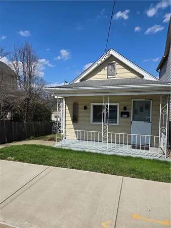 $1,200 | 546 Grant Avenue, Carnegie, PA 15106