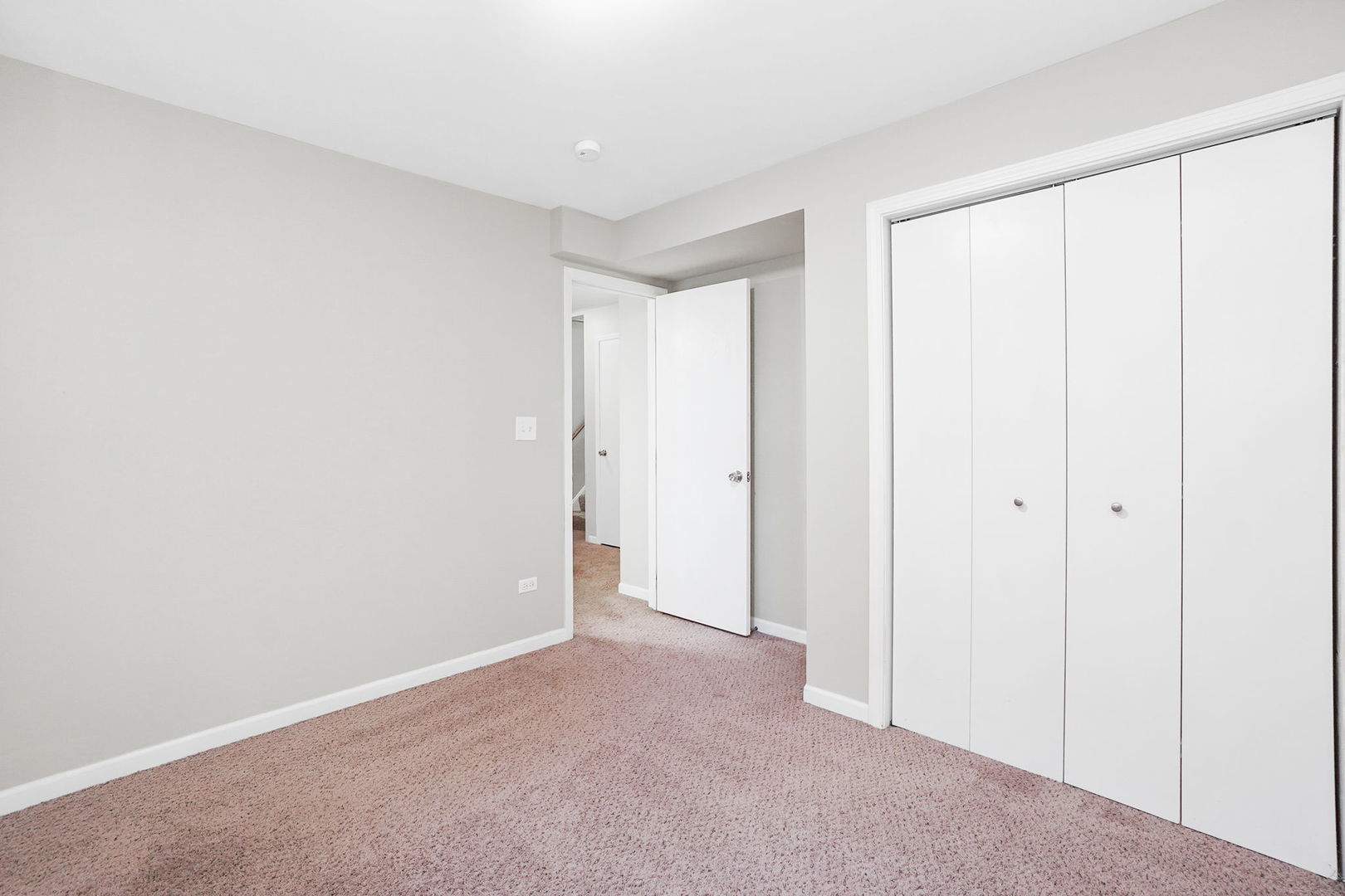 2165 Savannah Road Elgin, IL 60123 - Photo 20 of 27 a view of an empty room