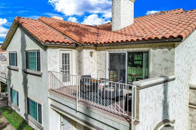 $375,000 | 285 Desert Falls Drive East, Palm Desert, CA 92211