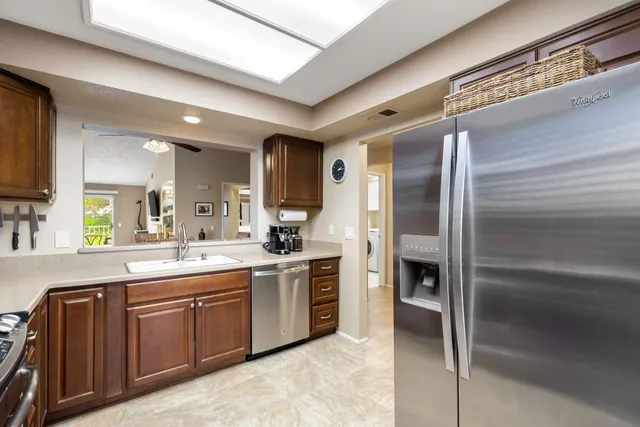 $375,000 | 285 Desert Falls Drive East, Palm Desert, CA 92211