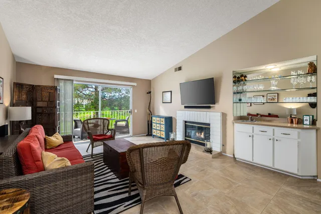 $375,000 | 285 Desert Falls Drive East, Palm Desert, CA 92211