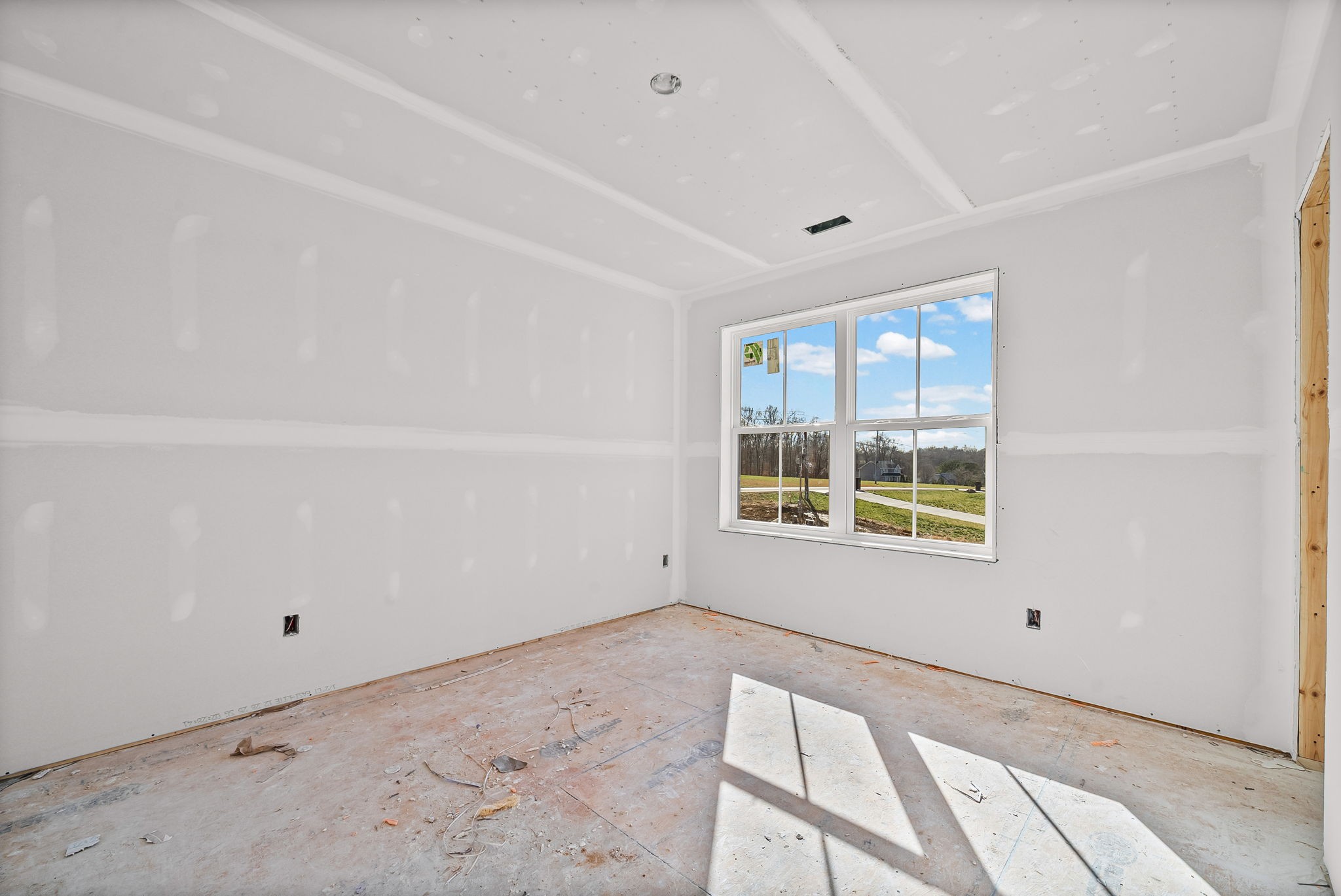 1307 Shady Grove Road Clarksville, TN 37043 - Photo 14 of 24 a view of an empty room with a window