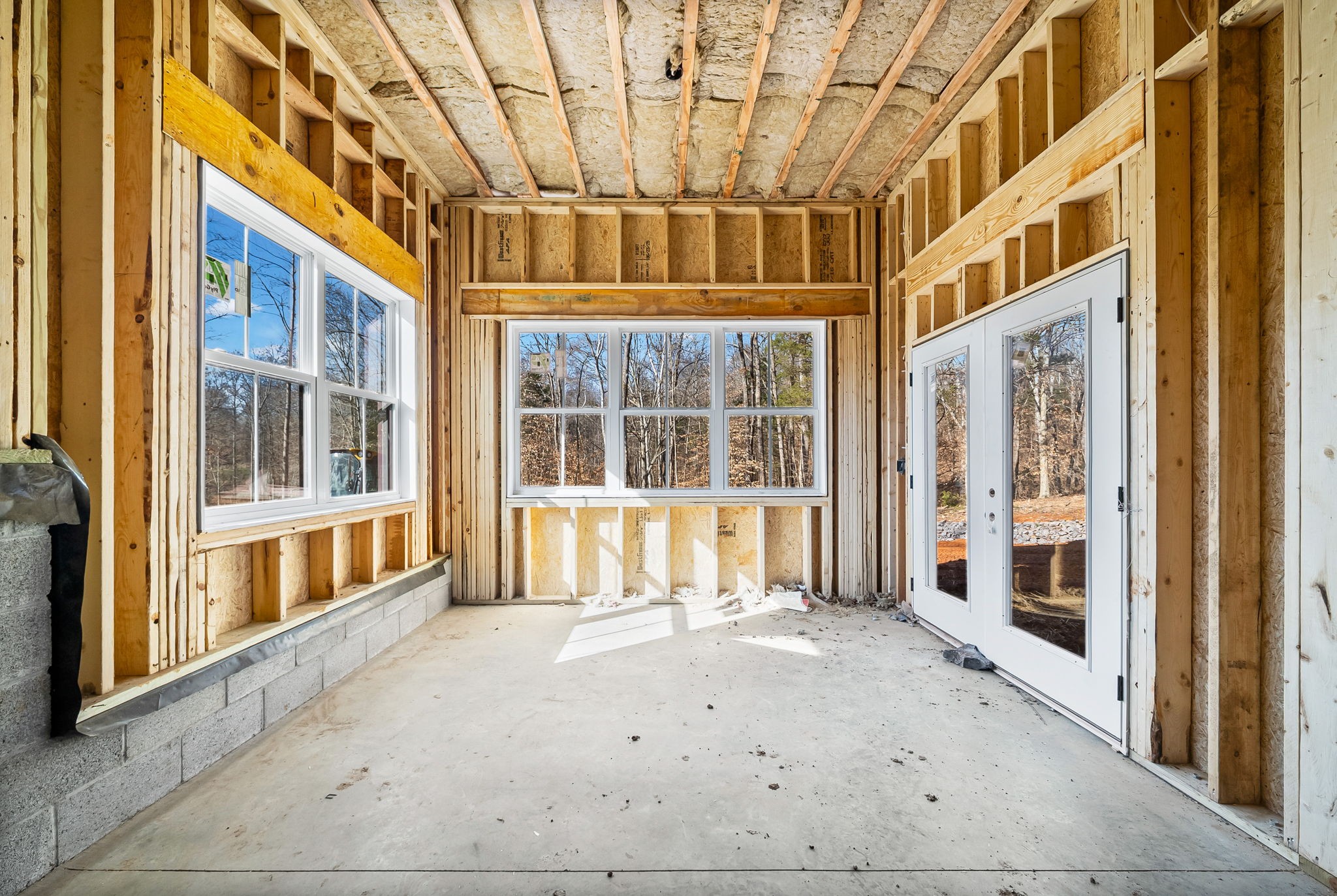 1307 Shady Grove Road Clarksville, TN 37043 - Photo 19 of 24 a view of a large building with a large window